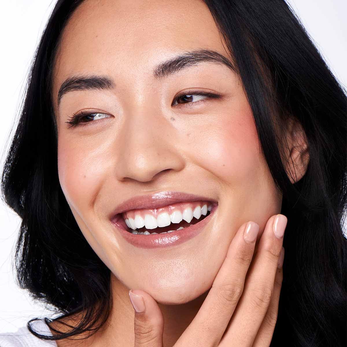 Effortless Lips 3-in-1 everyday sheer-buildable lip formula (Lily, 0.06oz)