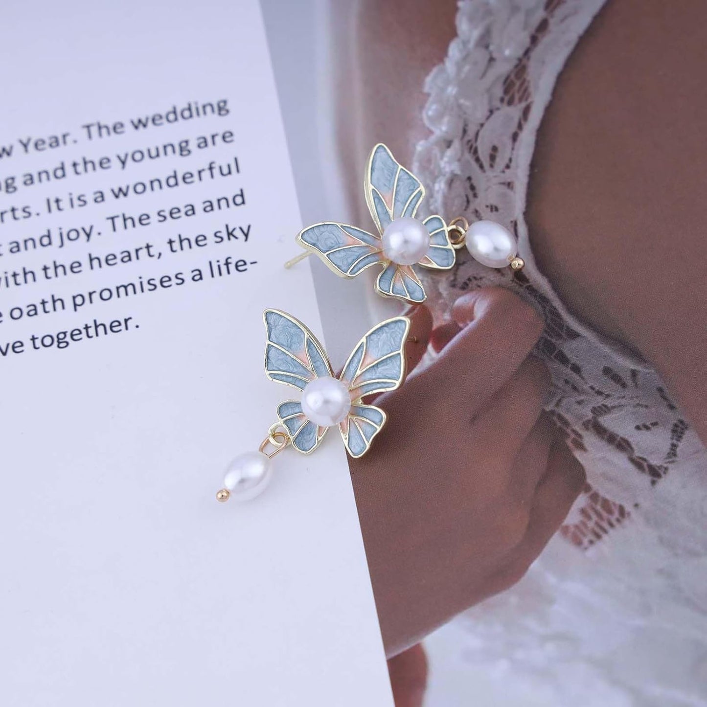 Boho Acrylic Butterfly Pearl Drop Earrings Gold Pearl Dangle Earrings Blue Enamel Butterfly Earrings Vintage Resin Butterfly Stud Earrings Jewelry for Women