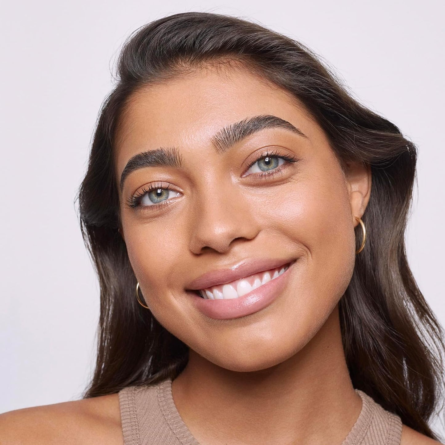 Saie Airset Radiant Loose Setting Powder - Weightless Translucent Powder to Set, Smooth + Diffuse - Formulated with Hydrating Squalane - Translucent Medium (0.14 oz)