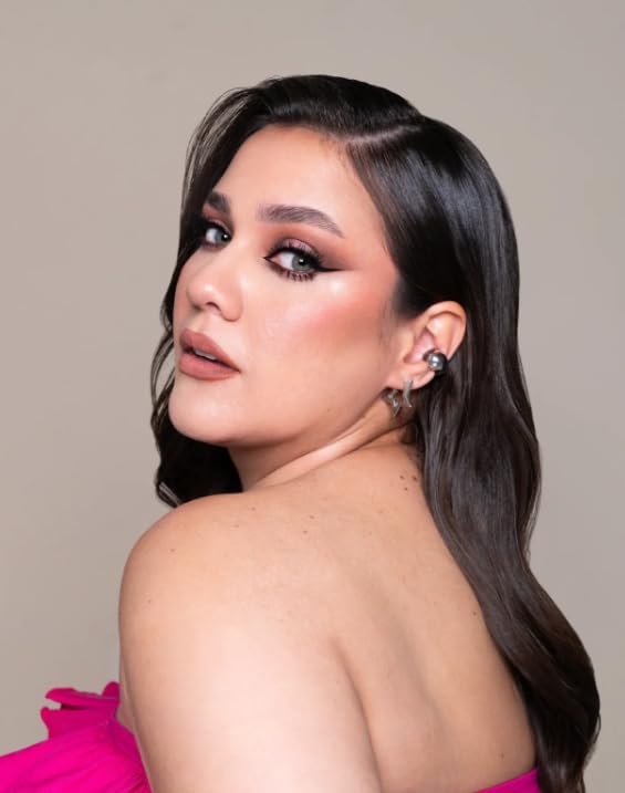 Magic Collection, Multi-Effect Face Palette, Reusable Magnetic Case. In Collaboration with @NEIZA05 (Starlight)