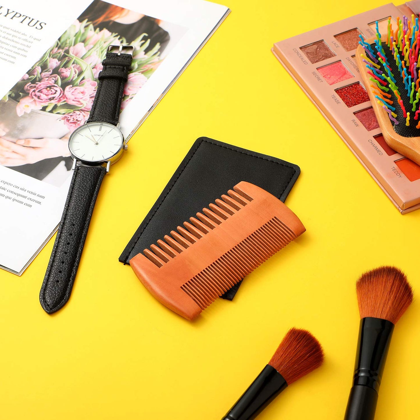 Natural Sandalwood Dual Action Beard and Mustache Comb with Leather Case (Yellow)