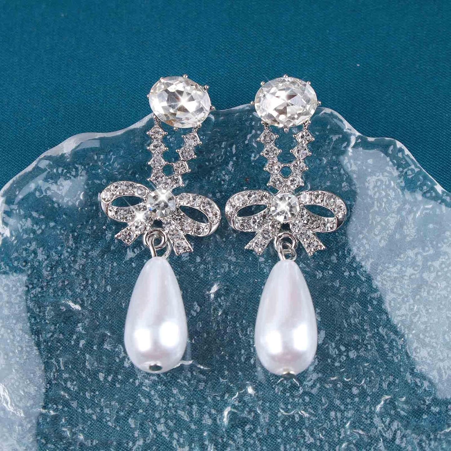 Vintage Teardrop Pearl Dangle Earrings Long Cz Pearl Drop Earrings Silver Crystal Bow Stud Earrings Rhinestone Pearl Bridal Earrings Jewelry for Women
