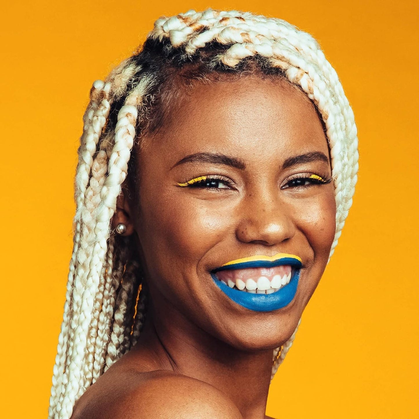 KISS Lift Up Complete Hair Bleach & Icy Silver Toner Kit, Gentle Conditioning Formula that Reduces Brassiness, Complete 6-Pc DIY Bleach Kit, ICE (Pack of 2)