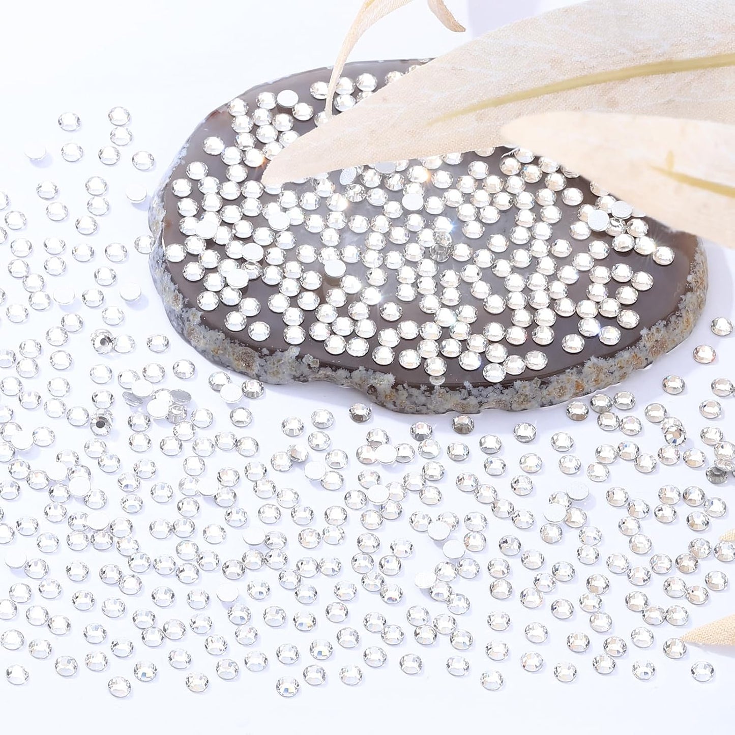 Crystal Clear Flatback Rhinestones, Glass Rhinestones for Nail Art and Craft, Glue Fix, Loose Crystal Gemstones(Crystal, SS8, 2880pcs, 2.3-2.5mm)