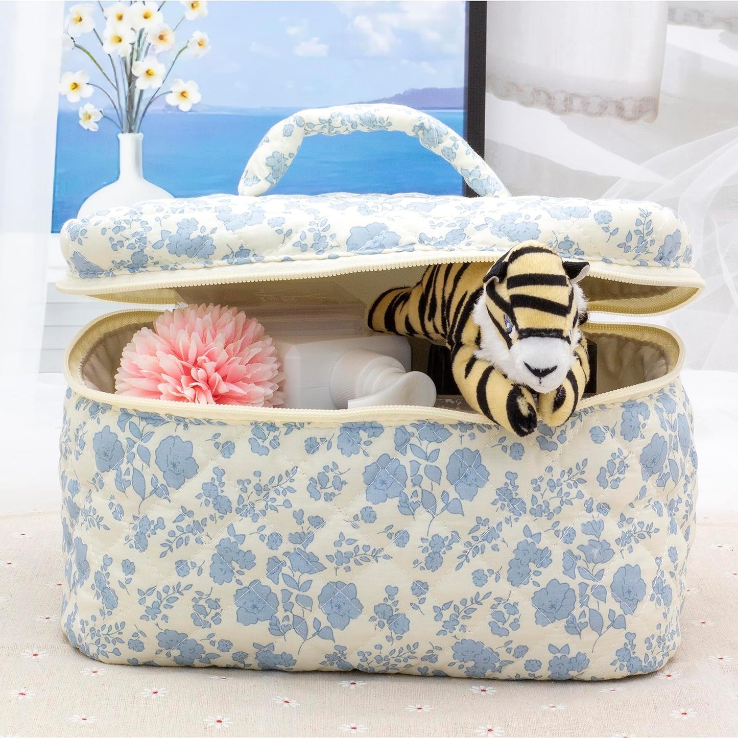 PAZIMIIK Cotton Makeup Bag for Women Large Quilted Travel Cosmetic Case Girls' Make Up Organizer,Little Flower Blue